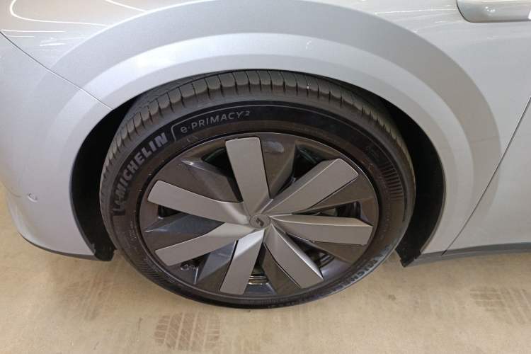 Used Li Auto Li Auto i8 2025 Model Standard Version
