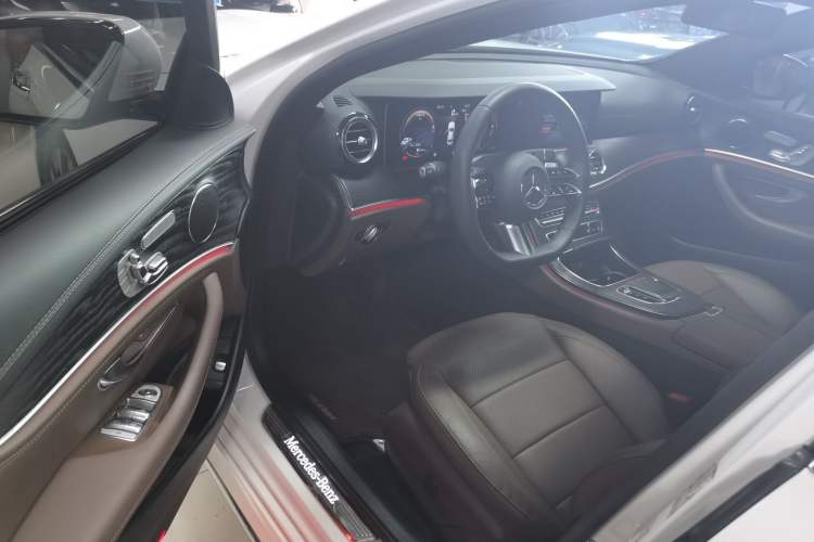 Used Mercedes-Benz E-Class New Energy 2023 E 350 e L Plug-in Hybrid Sports Sedan