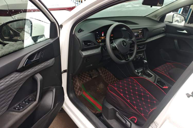 Used Volkswagen Tharu 2022 280TSI Two-Wheel Drive Trend Edition
