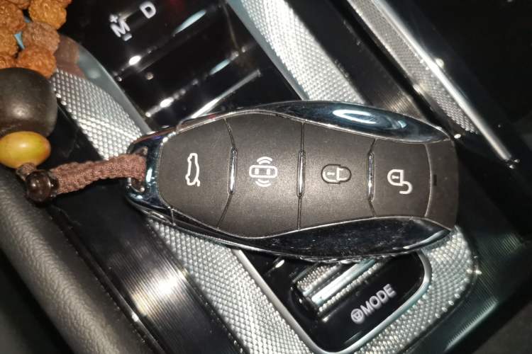 Used Hongqi H5 2023 2.0T Automatic Smart Connect Flagship Edition