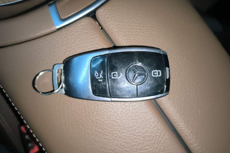 Used Mercedes-Benz E-Class 2022 Revised Version E 300 L Fashion Edition
