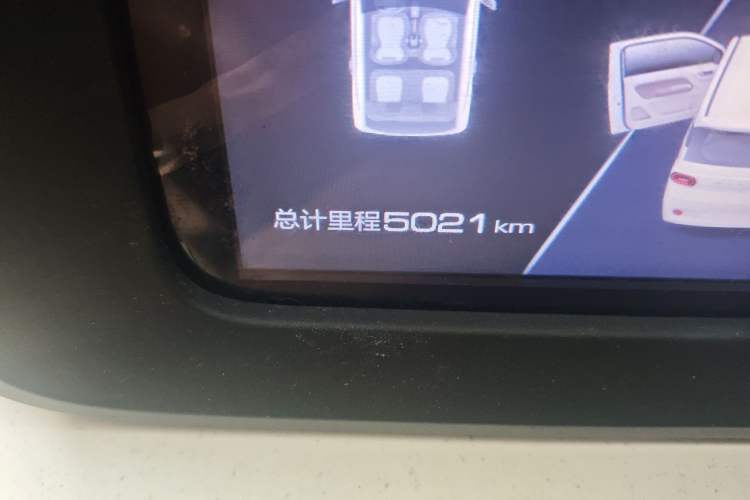 Used Wuling Hongguang MINIEV 2024 3rd Generation 215km Advanced Version Odometer Close Up