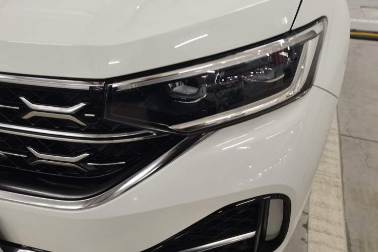 Used Volkswagen Tayron X 2023 330TSI Two-Wheel-Drive Prestige High-Energy Version Left Front Headlight