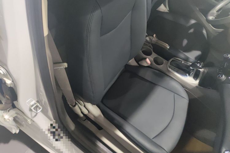 Used Chevrolet Cruze 2016 1.5L Automatic Stylish Sunroof Version Right Front Seat