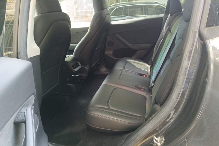 Used Tesla Model Y 2022 Rear-Wheel-Drive Version
