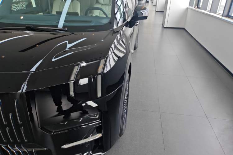 Used Zeekr 009 2024 7-Seater Walk-Through Version Four-Wheel Drive 108 kWh Left Front Headlight