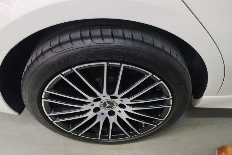 Used Mercedes-Benz C-Class 2024 Second Facelift C 260 L Sport Edition