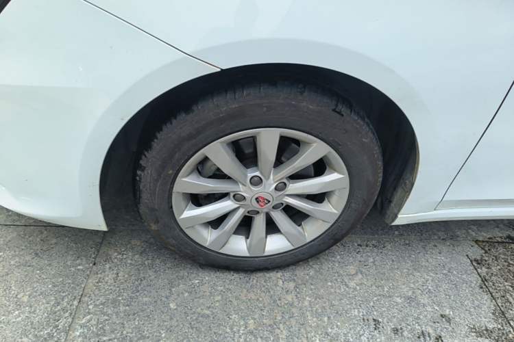 Used Roewe i6 2018 20T Manual Luxury Edition
