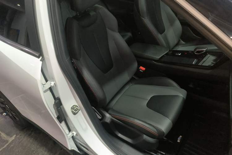 Used Geely Auto Emgrand X7 Sport 2023 Boyue COOL 1.5TD Smart Model Right Front Seat