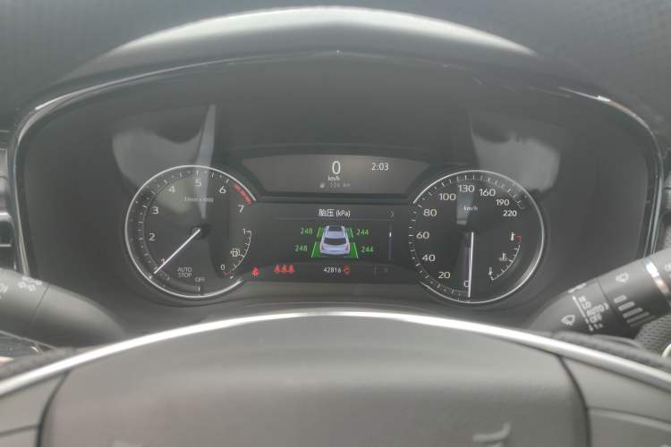 Used Cadillac XT5 2022 2.0T Two-Wheel Drive Luxury Version Instrument Cluster