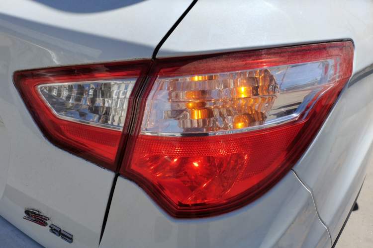 Used CHANGAN CS35 2016 1.6L Manual Luxury Model China V Standard
