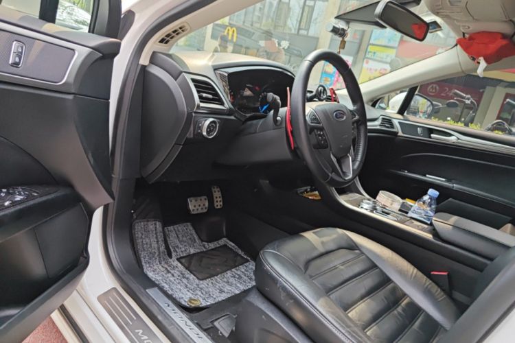 Used Ford Mondeo 2017 EcoBoost 180 Stylish Model Driver Seat