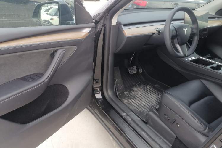 Used Tesla Model Y 2021 Standard Range Rear-Wheel Drive Version Driver Seat