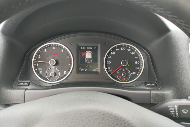 Used Volkswagen Tiguan 2015 1.8TSI Automatic All-Wheel-Drive Luxury Model Instrument Cluster