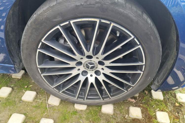 Used Mercedes-Benz C-Class 2022 C 260 L Sport Edition Right Front Wheel Hub