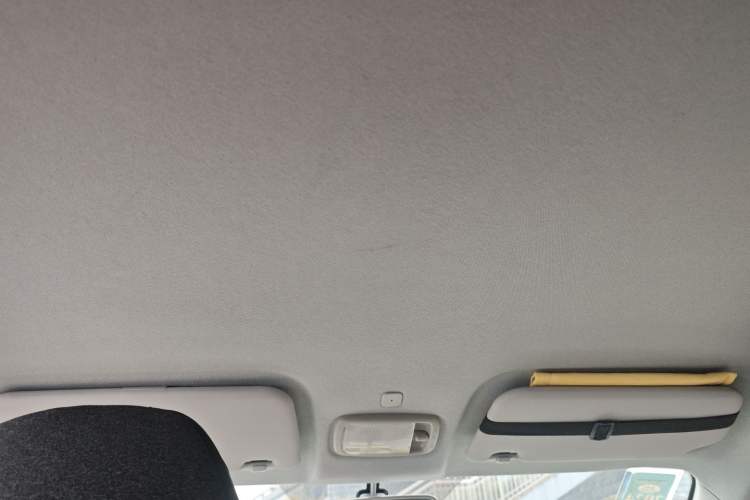 Used Chery QQ Ice Cream 2022 170km Sundae Phosphate Lithium-Ion
