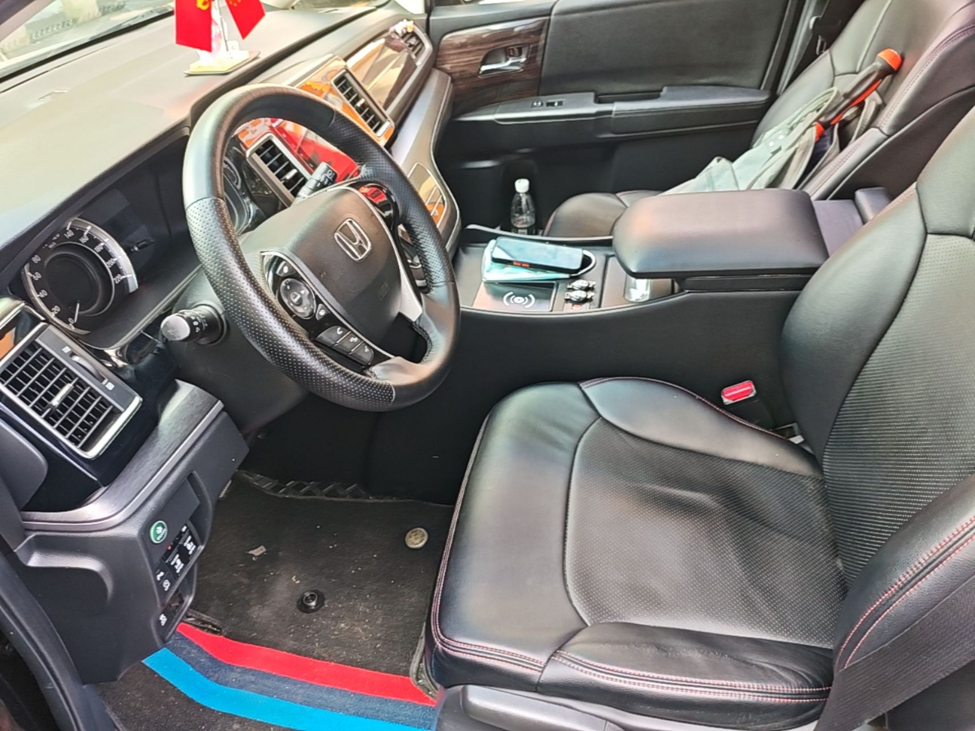 Interior delantero