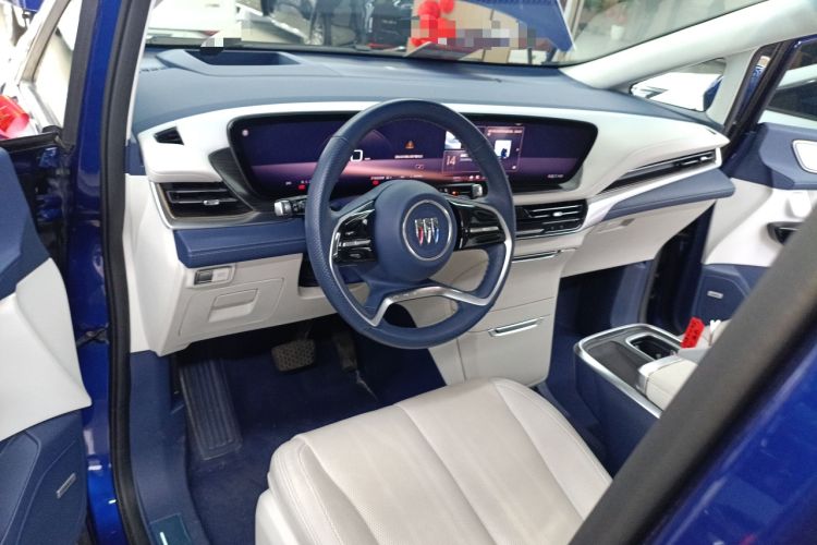 Used Buick Century 2023 2.0T Six-Seater Yinshi Edition Center Console