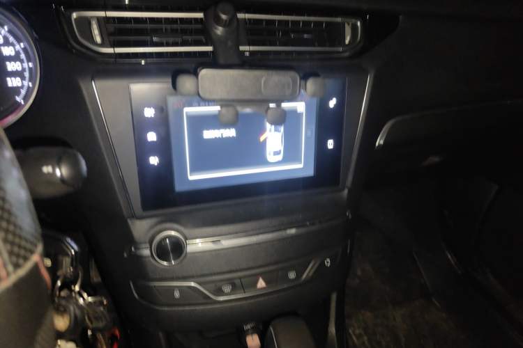 Used Peugeot 408 2014 1.8L Automatic Luxury Edition Audio And AC Panel