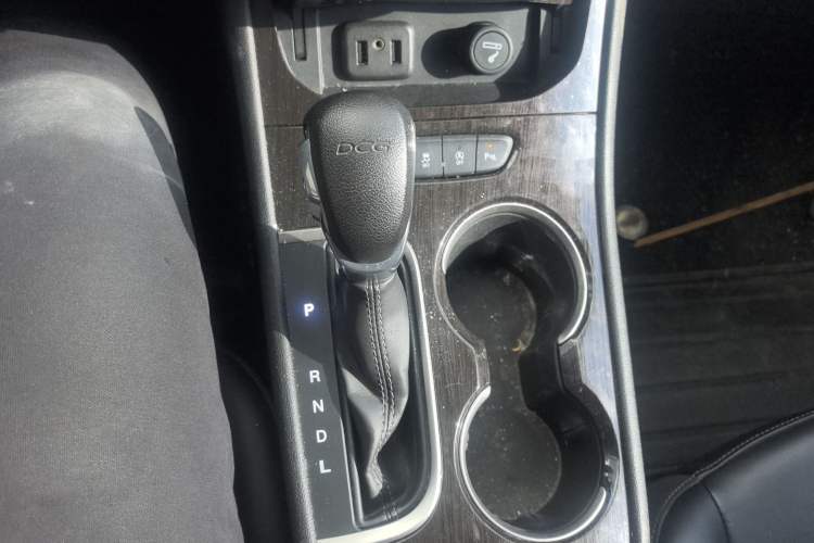 Used Buick Verano 2019 Sedan 20T Dual-Clutch Leading Model Gear Lever