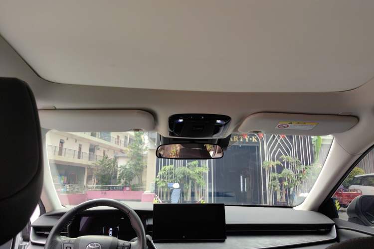 Used Toyota Camry 2024 2.0G Prestige Edition Headliner