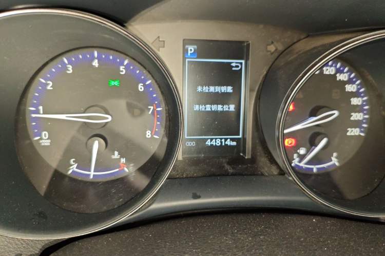 Used Toyota IZOA 2018 2.0L Yichi Edition China V Standard Odometer Close Up