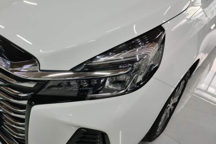 Used Buick GL8 2023 Land Executive Class Smart Enjoyment Model