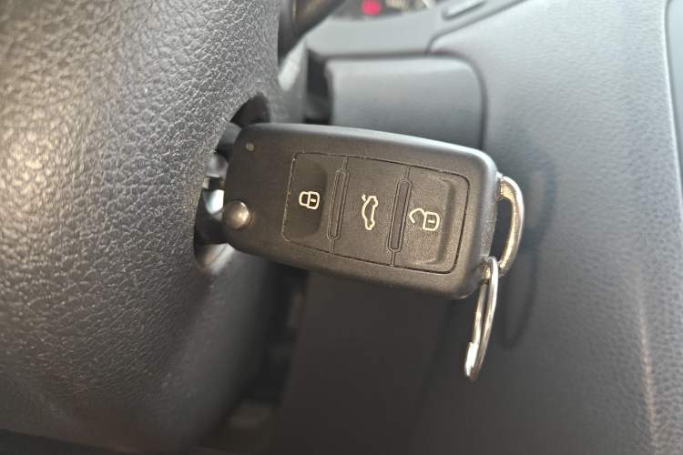 Used Volkswagen Sagitar 2012 1.4TSI Manual Luxury Model