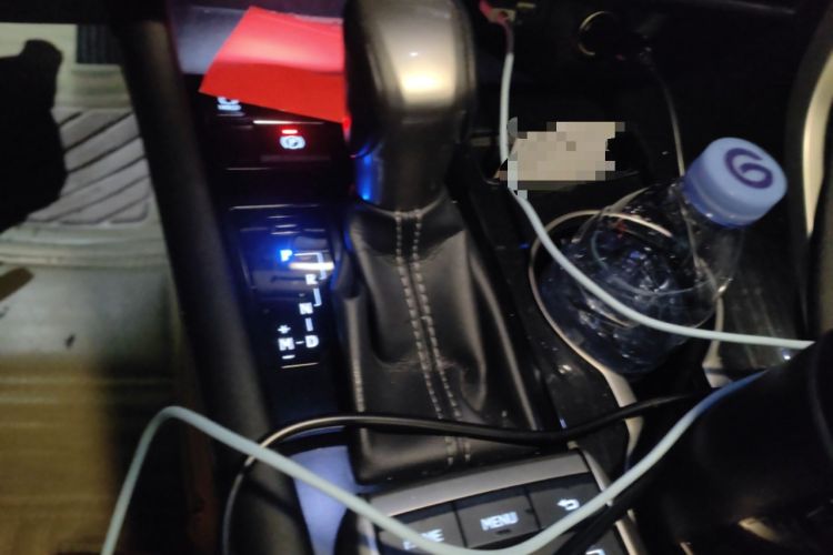 Used Lexus RX 2020 300 Two-Wheel Drive Elite Edition China VI Standard Gear Lever