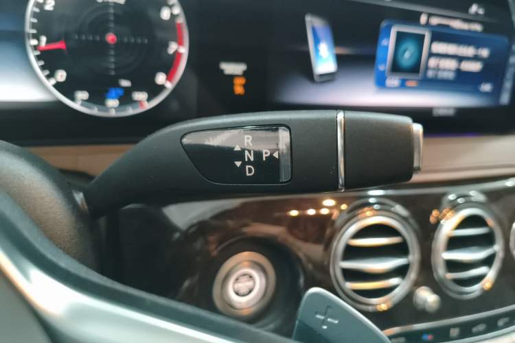 Used Mercedes-Benz S-Class 2020 S 350 L Exclusive Edition Prestige Collection Gear Lever