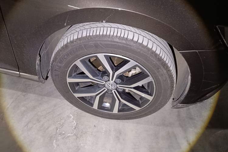 Used Volkswagen Variant 2018 380TSI Two-Wheel Drive Comfort Edition