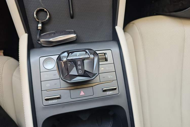 Used BYD Qin L 2024 DM-i 80KM Beyond Model
