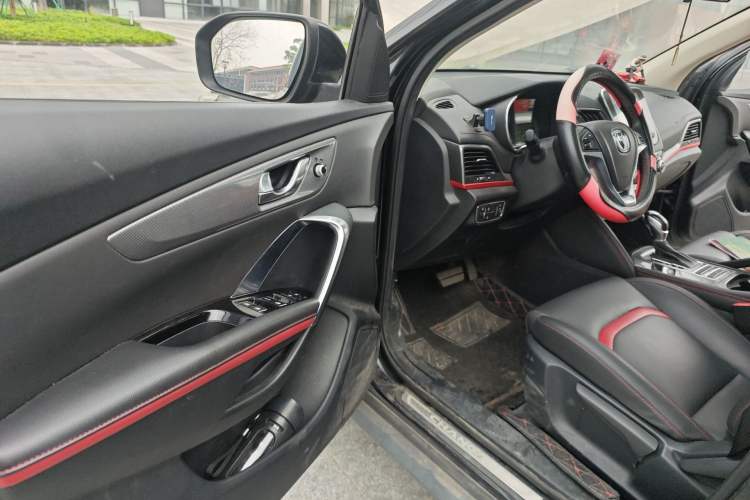 Used CHANGAN CS55 2017 1.5T Automatic Colorful Edition