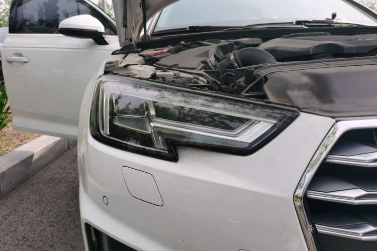 Used Audi A4L 2019 40 TFSI Fashion Edition China VI Emission Standard
