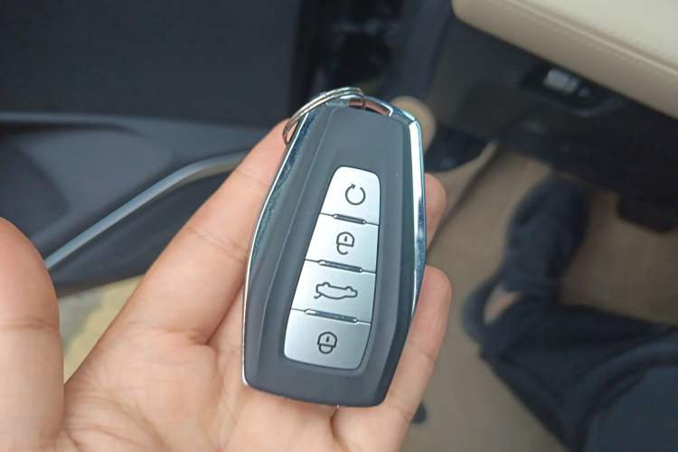 Used Geely Auto Monjaro L 2025 Dongfang Yao 2.0TD Automatic Lanxing Edition
