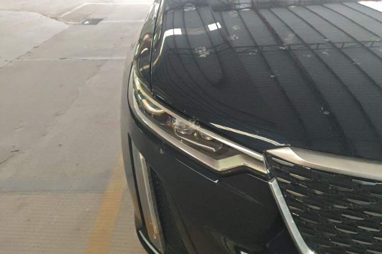 Used Cadillac XT6 2022 2.0T Six-Seater Four-Wheel Drive Luxury Version
