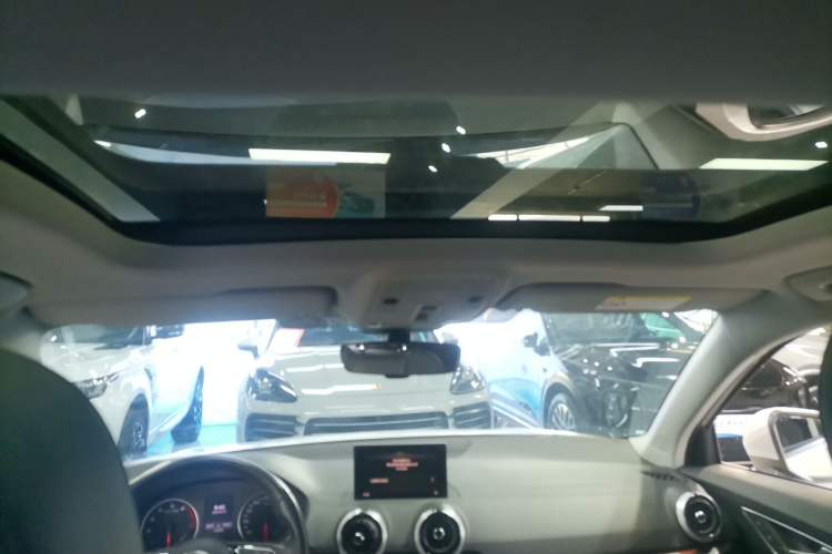 Used Audi Q2L 2022 35 TFSI Advanced Style Edition Headliner