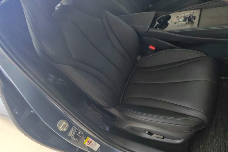 Used BYD Seal 06 New Energy 2025 DM-i Smart Drive 120KM Deluxe Model Right Front Seat