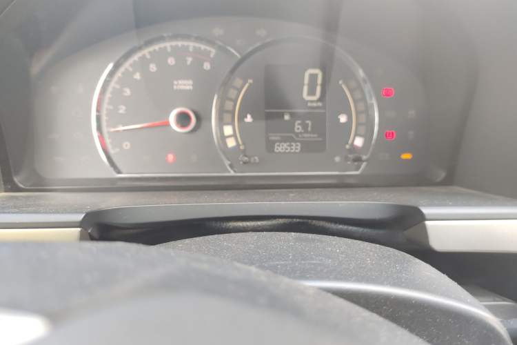 Used Roewe 350 2015 1.5L Manual Luxury Sunroof Edition