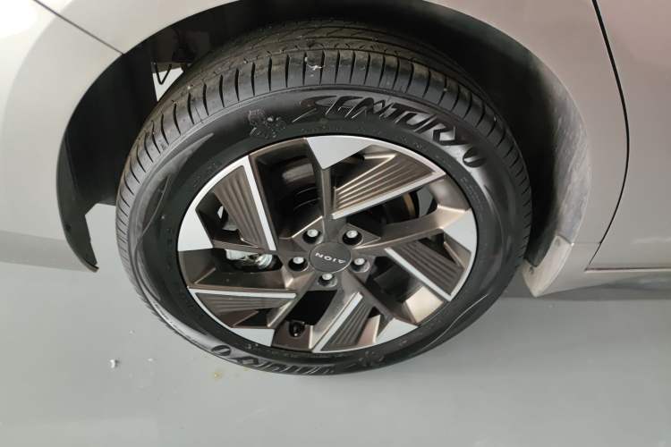 Used AION S Plus 2026 Model Luxury Edition Right Rear Wheel Hub