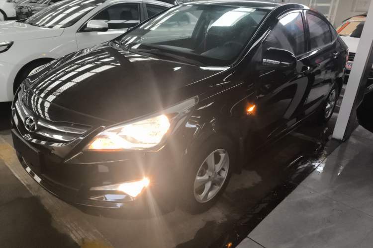 Used Hyundai Verna (older generation) 2014 1.4L Automatic Smart GLS