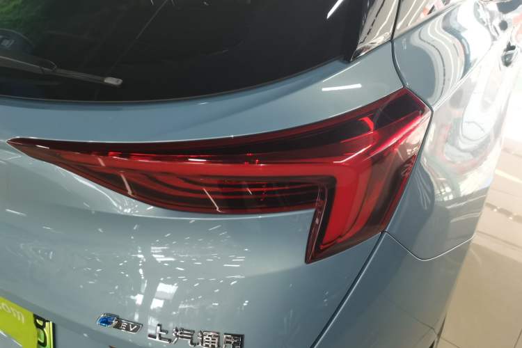 Used Buick Velite 6 2019 Connected Fashion Model