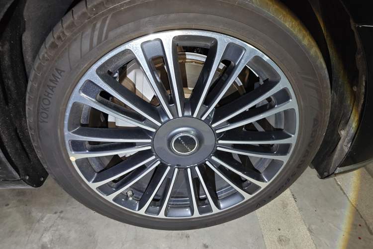 Used Hima Stelato S9 2025 Extended-Range Ultra Right Front Wheel Hub