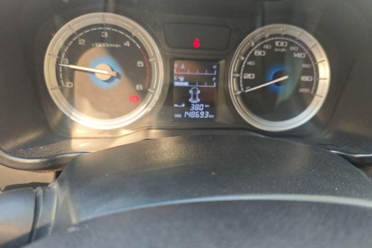 Used Isuzu JLM 2018 2.8T Classic Edition Two-Wheel Drive Luxury Version with Extended Cargo Bed JE493ZLQ5F