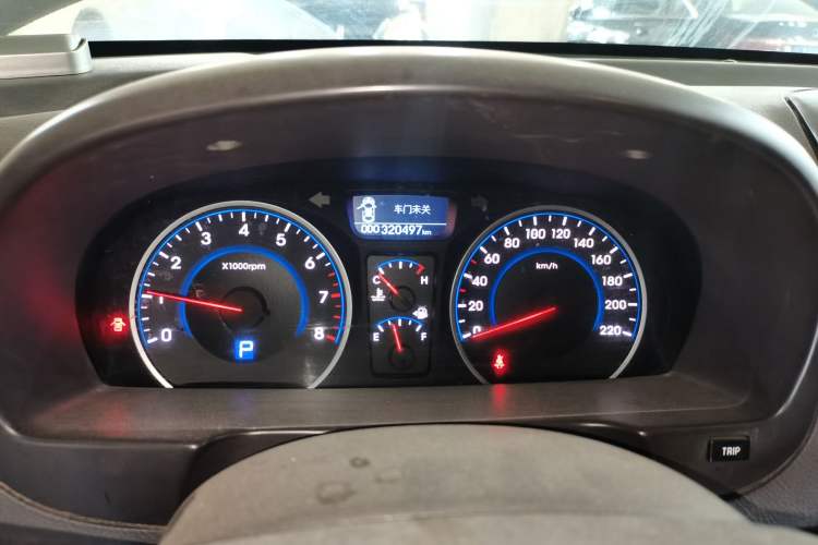 Used Hyundai Celesta 2011 1.6L Automatic Luxury Version Instrument Cluster