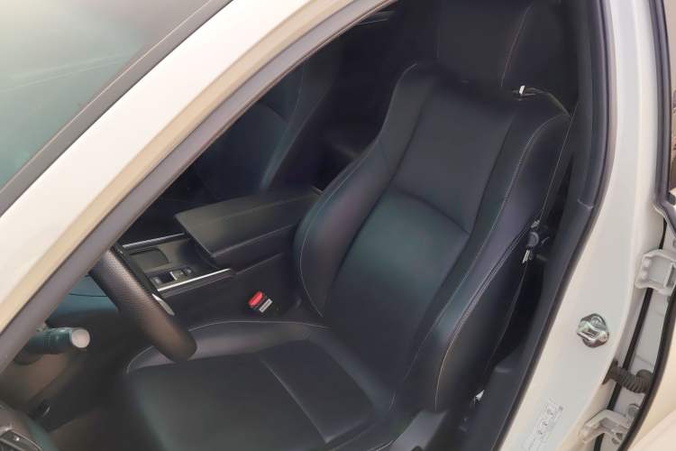 Used Honda Inspire 2022 260TURBO Elegant Edition Left Front Seat