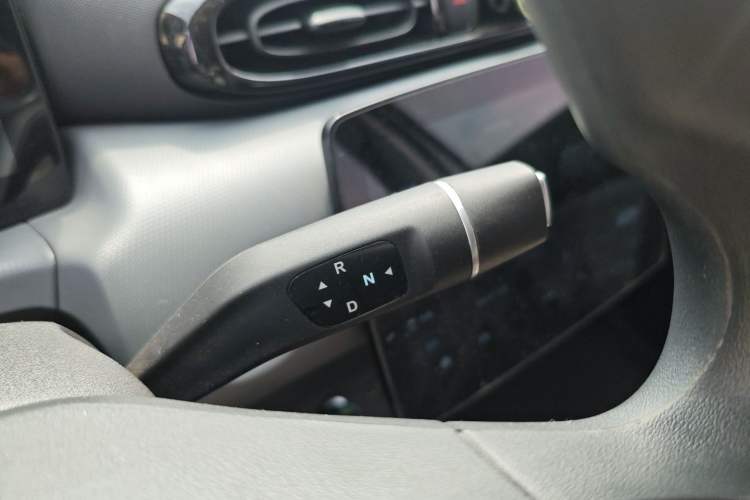 Used Leapmotor T03 2024 310 Comfort Edition Gear Lever