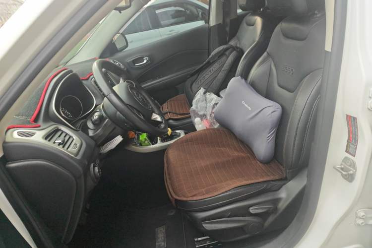 Used Jeep Compass 2017 200T Automatic Family Edition
