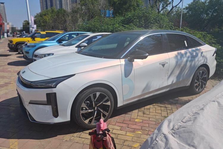 Used Geely Galaxy L6 2023 125km Starship