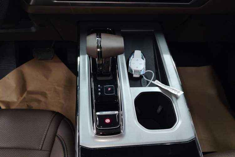 Used GAC Trumpchi GS4 2024 MAX 1.5T Flagship Edition Gear Lever